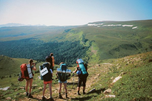 Welche Rolle spielt die Bildung im De-Tourismus?